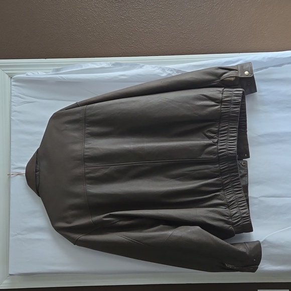 Jacket - Picture 8 of 16